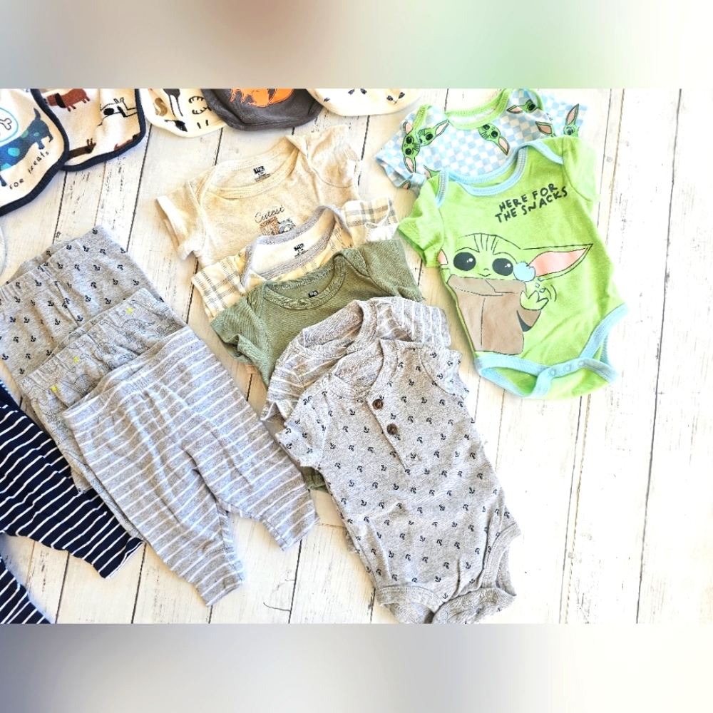 Large LOT Baby Clothes 0-3 Months 21 Pieces Bibs, Onesies, Pants Carters & More - Picture 2 of 9